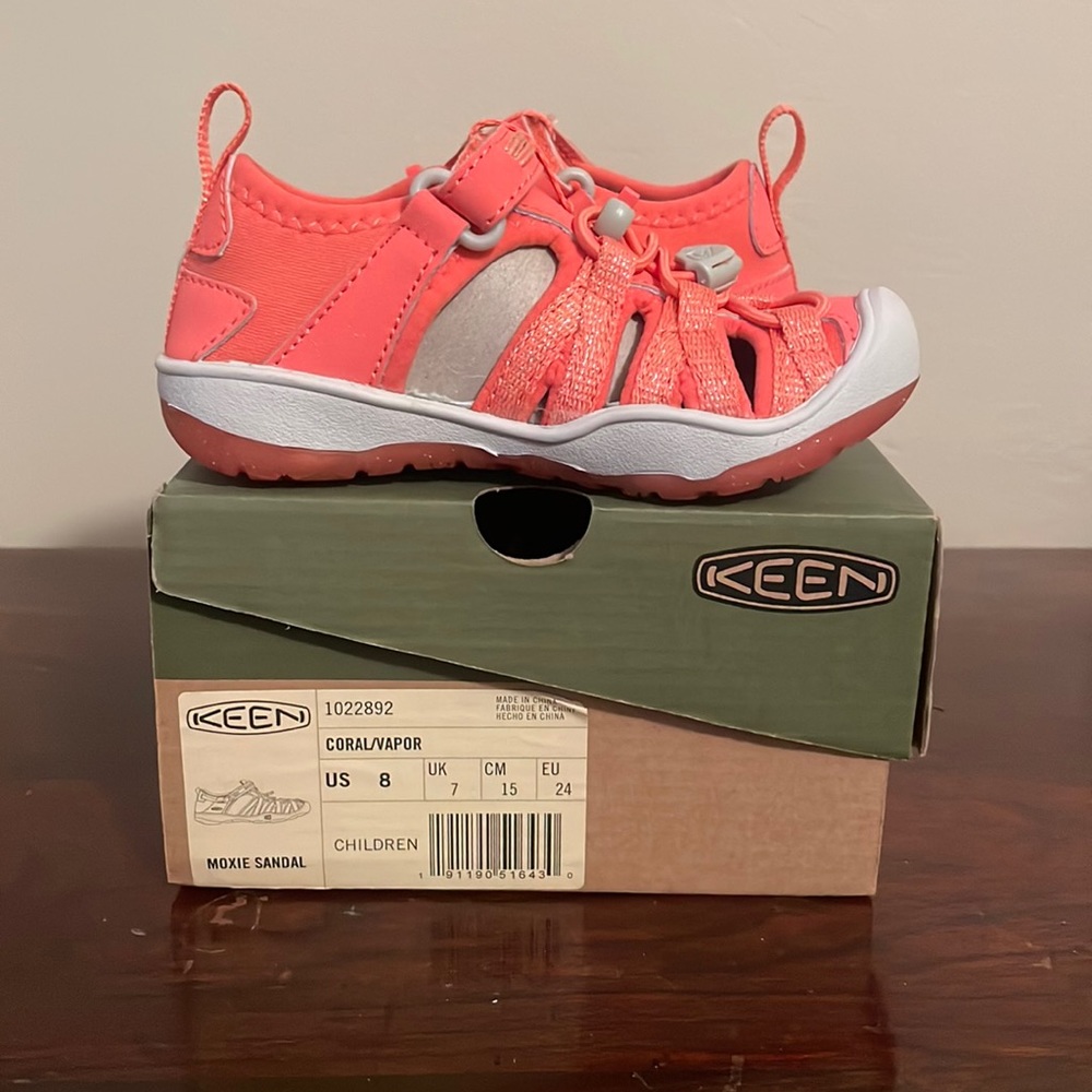 Toddler Keens moxie sandal sz 8